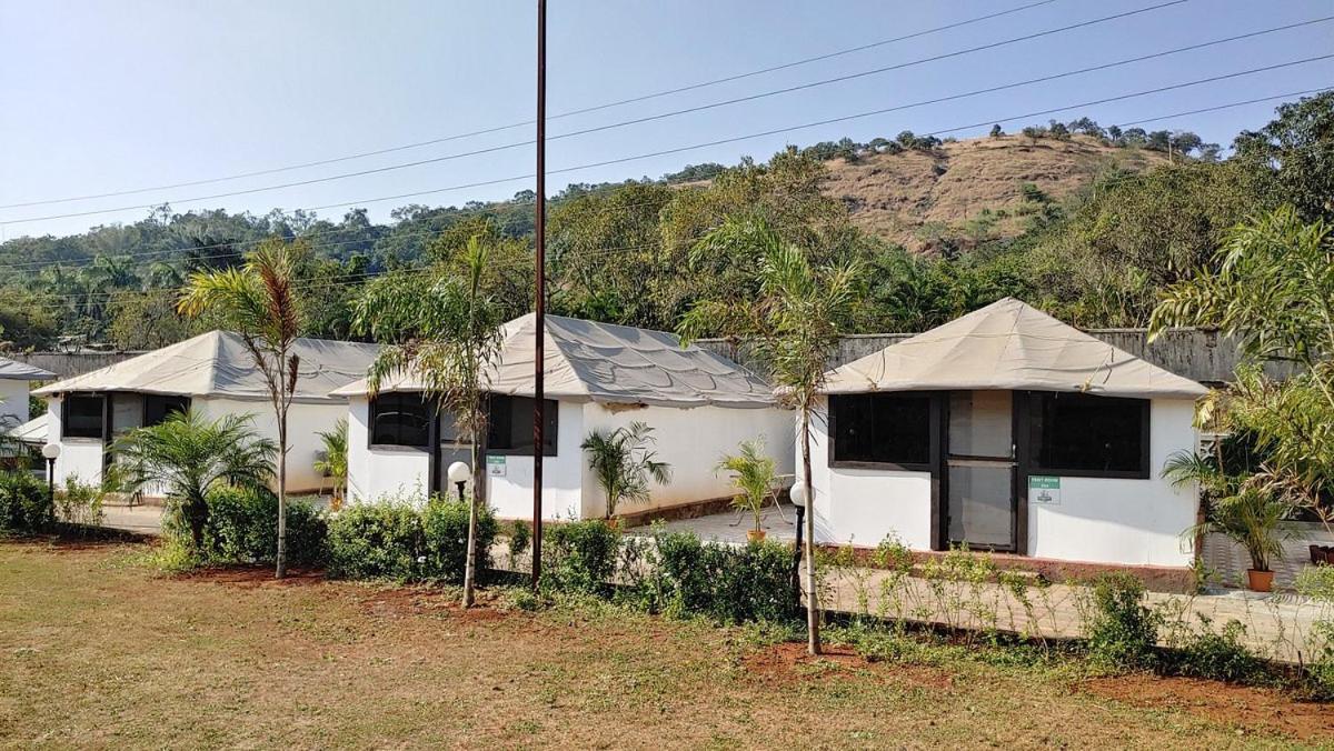 Whispering Woods Resort Lonavala Exterior photo